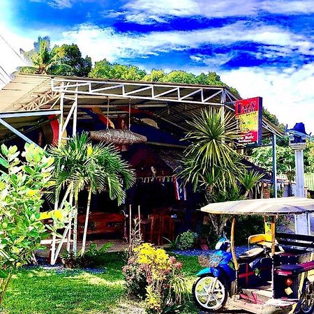 The Lazy Bar And Guesthouse Krabi town Esterno foto