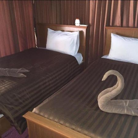 The Lazy Bar And Guesthouse Krabi town Esterno foto
