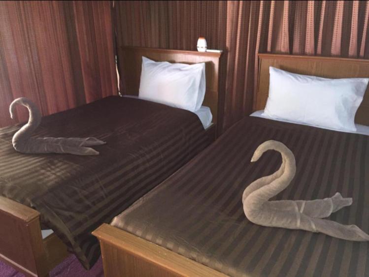 The Lazy Bar And Guesthouse Krabi town Esterno foto